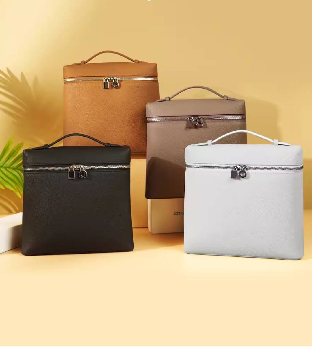 (พรีออเดอร์) กระเป๋าหนังงานเป๊ะ สไตล์ Loro P**na Extra Pocket backpack L23.5 Grained Calfskinไม่มีโลโก้