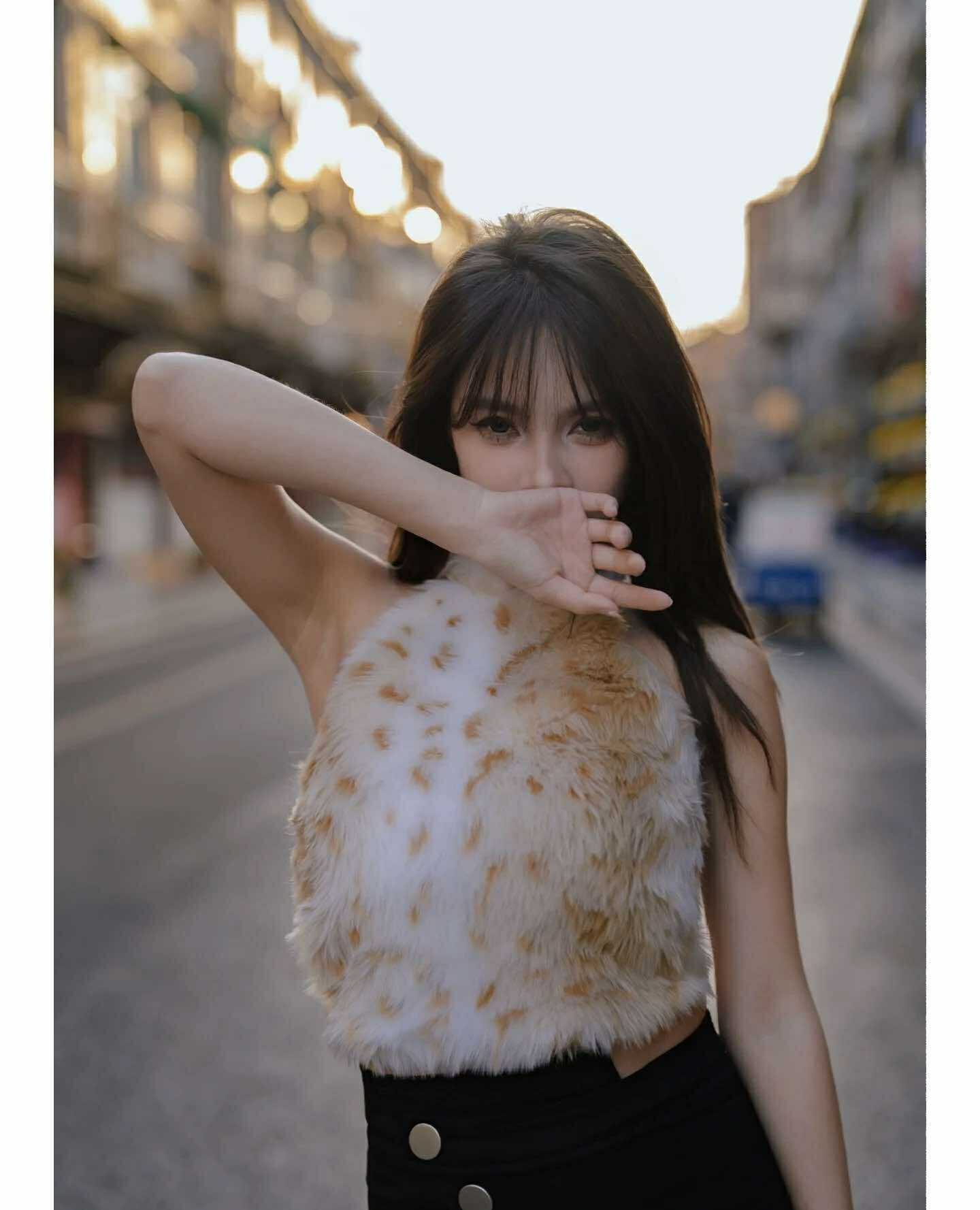 เสื้อขนเฟอร์เทียม เซ็กซี่ CN2538 พร้อมส่งในไทย