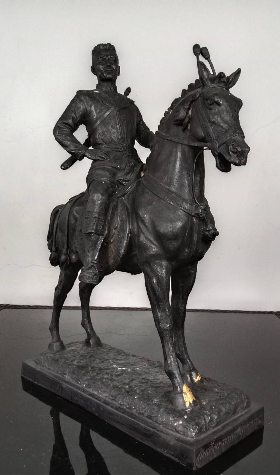 487.พระบรมรูปหล่อสมเด็จพระนเรศวรมหาราชทรงม้าศึก