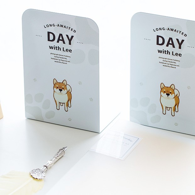 Long-awaited Day With Lee Bookend