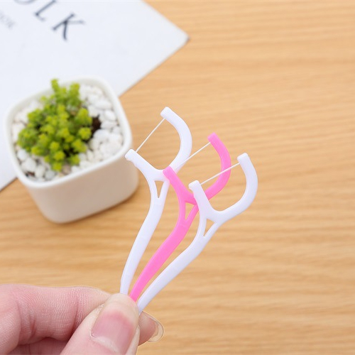 ไหมขัดฟัน แบบด้ามจับ แพ็คพกพา