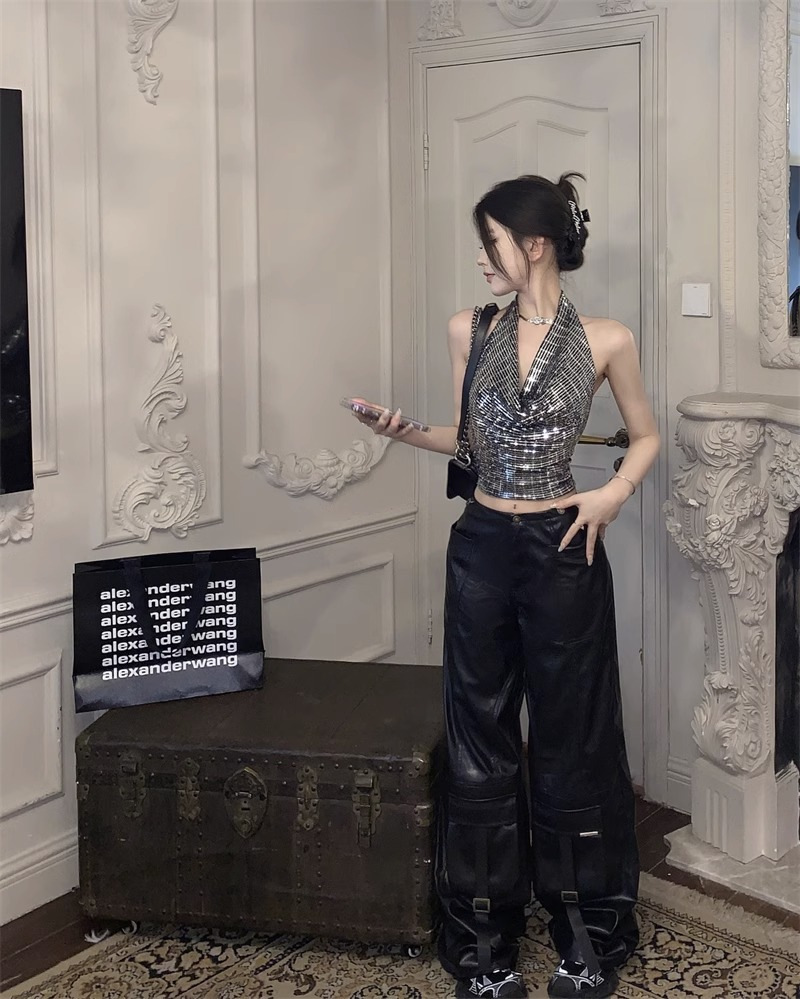 เสื้อวิ๊ง คล้องคอ โชว์หลัง พร้อมส่งในไทย รหัส CN7292