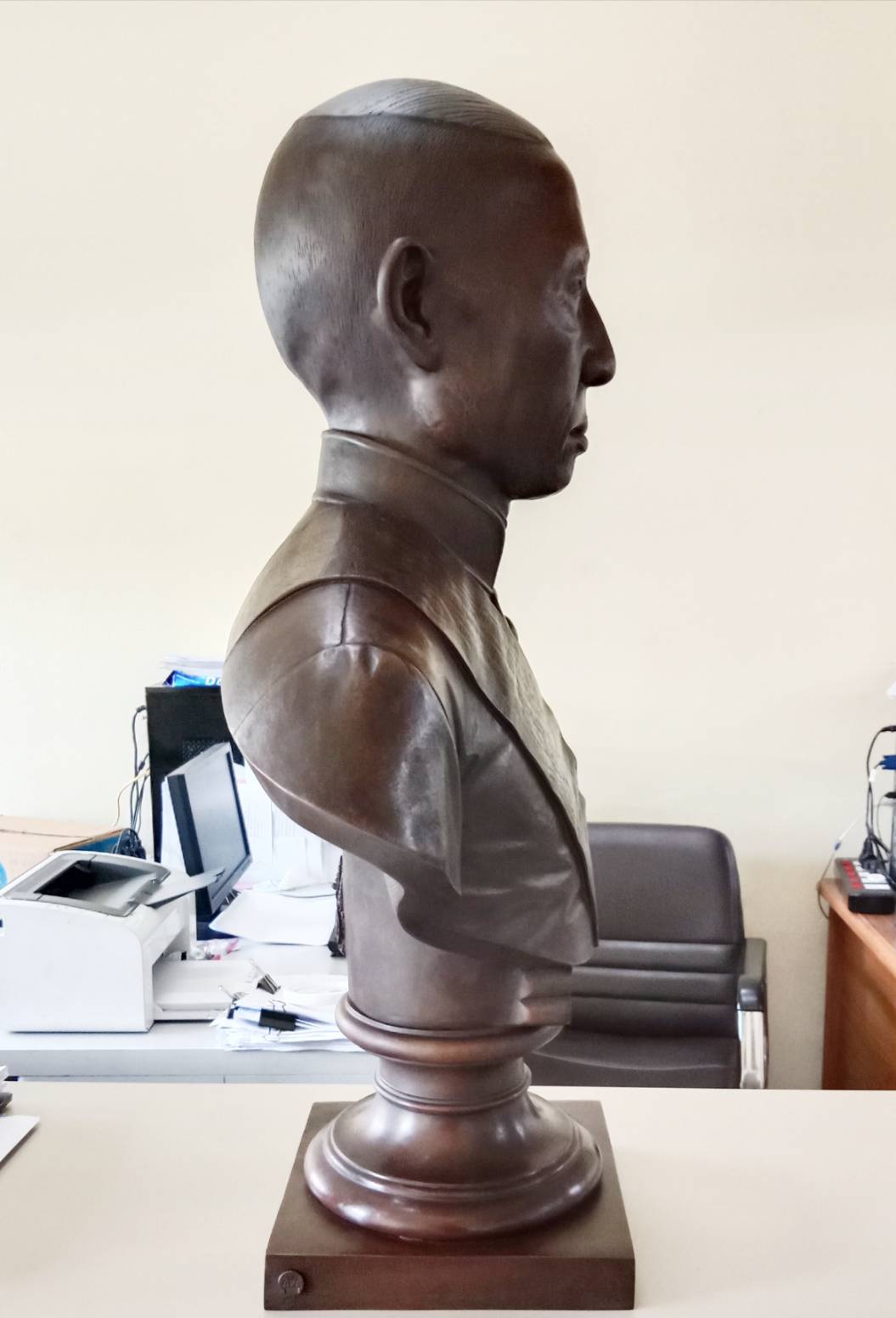 440.พระบรมรูปครึ่งพระองค์ รัชกาลที่4 พระบาทสมเด็จพระจอมเกล้าเจ้าอยู่หัว(องค์ใหญ่)