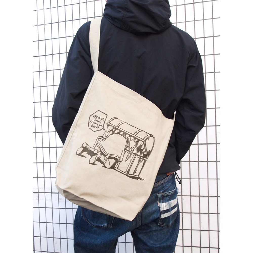 ถุงผ้าสะพายไหล่ ฟรีเรนคำอธิษฐานในวันที่จากลา Frieren: Beyond Journey's End Large Tote Bag Eaten by Mimic