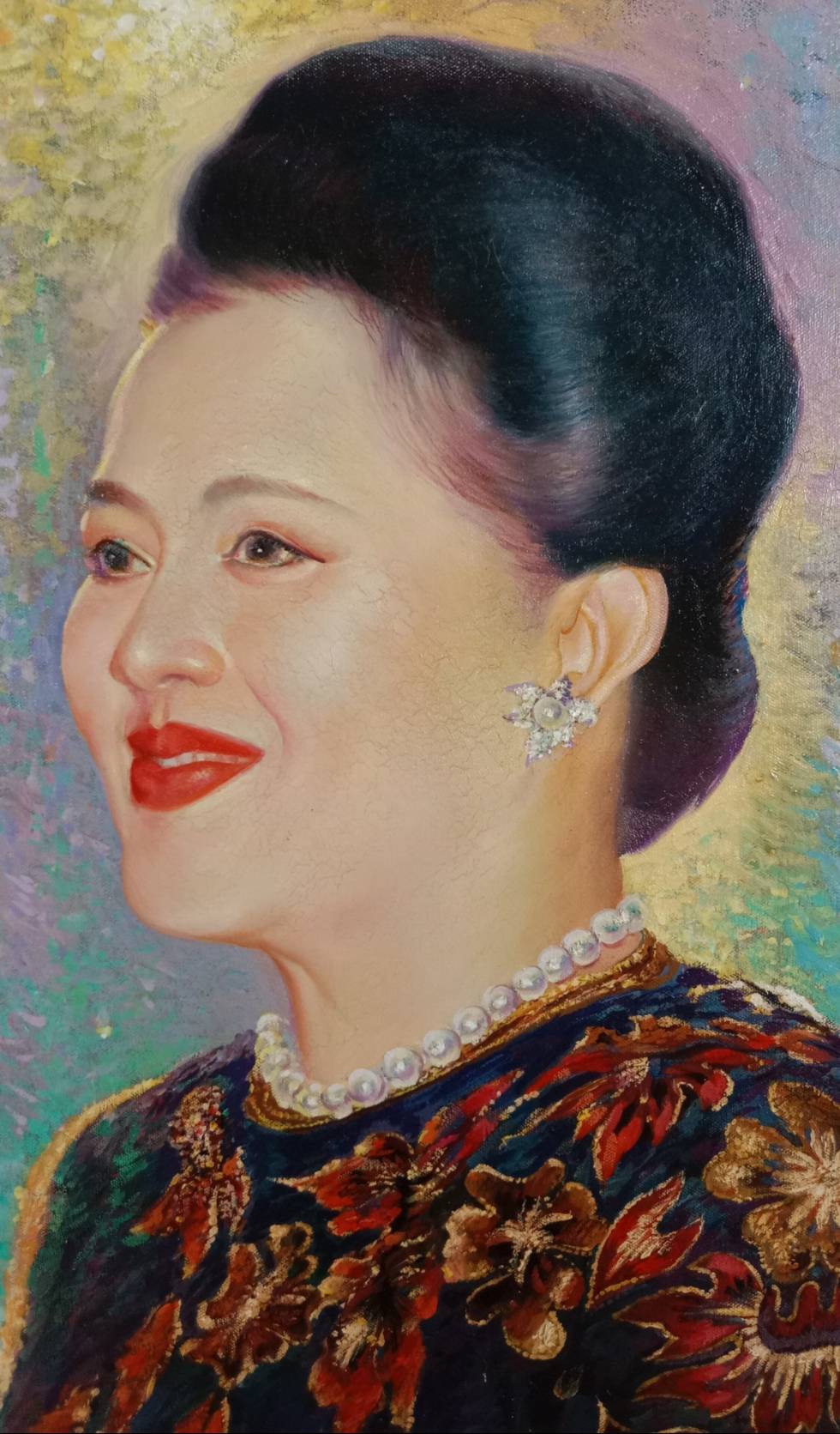 117.ภาพวาดสีน้ำมันพระบรมสาทิสลักษณ์ สมเด็จพระบรมราชีนีนาถในรัชกาลที่9
