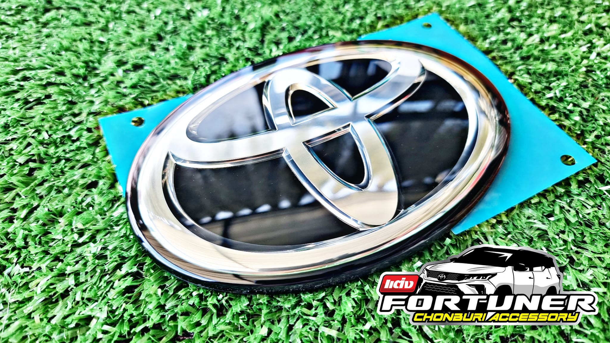 โลโก้แก้วสำหรับด้านหลัง แท้ศูนย์ โตโยต้า ฟอร์จูนเนอร์