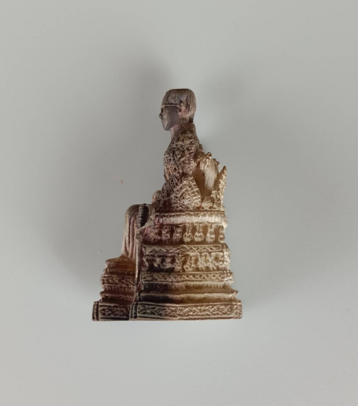 451.พระบรมรูปหล่อในหลวงรัชกาลที่9 พระบาทสมเด็จพระปรมินทรมหาภูมิพลอดุลยเดช ทรงประทับนั่งบัลลังก์