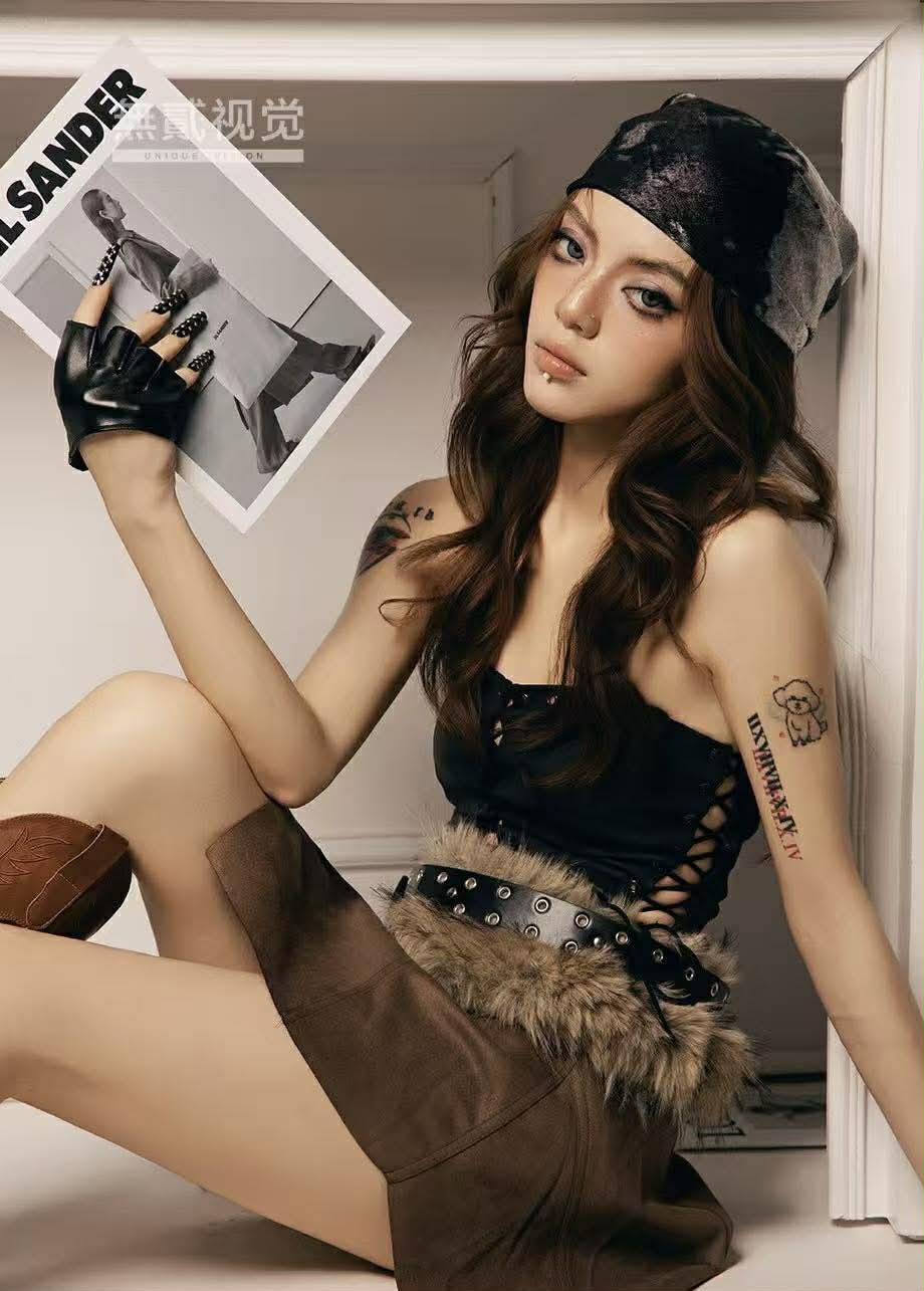 เข็มขัด คาวบอย แต่งขนนุ่มฟู ยอดฮิต พร้อมส่งในไทย