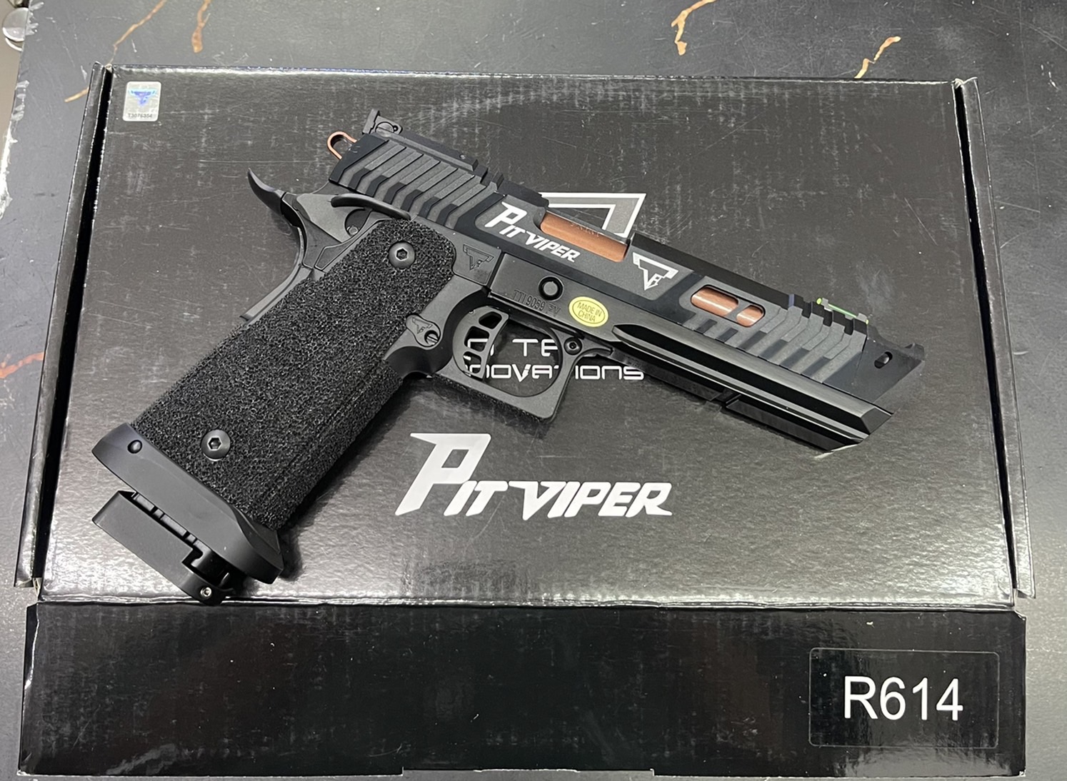 ๋JW4 TTI Pit Viper GBB R614 - Army Armament