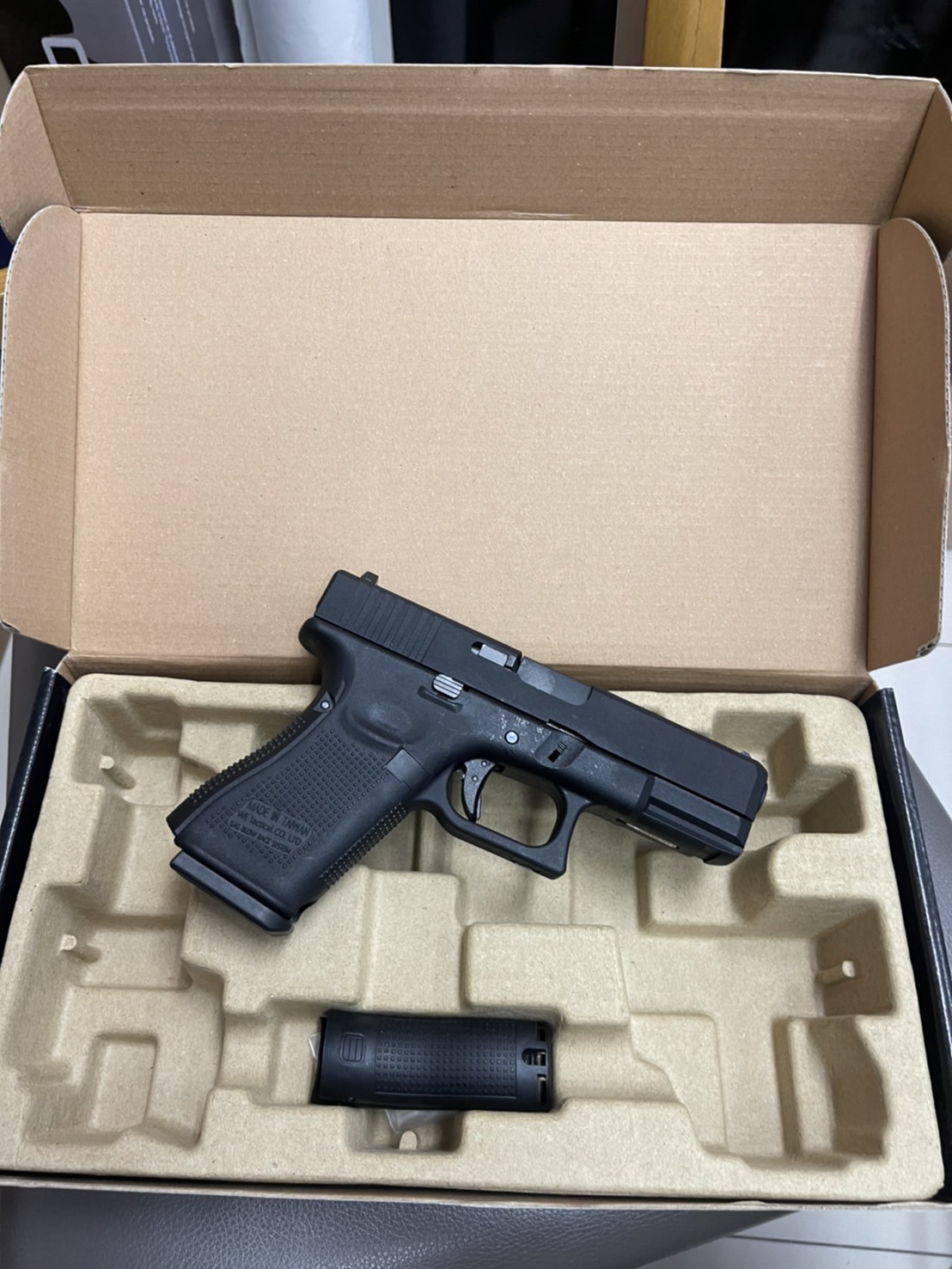 Glock 19 Gen 5 สีดำ - WE