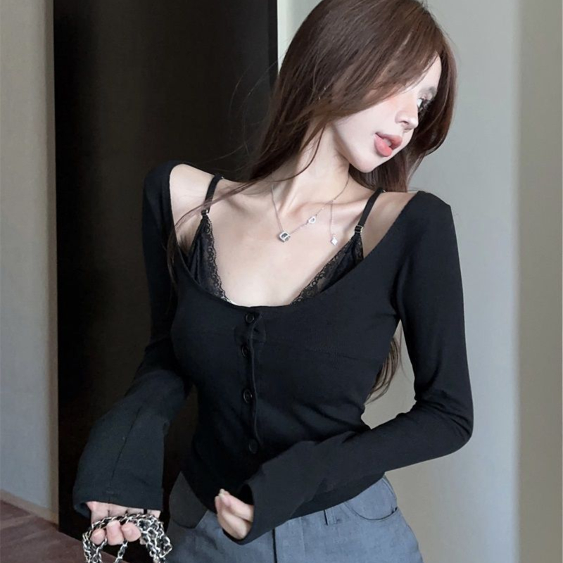 เสื้อยืดแขนยาว เข้ารูป โชว์ไหล่ 2 มิติ CN2411