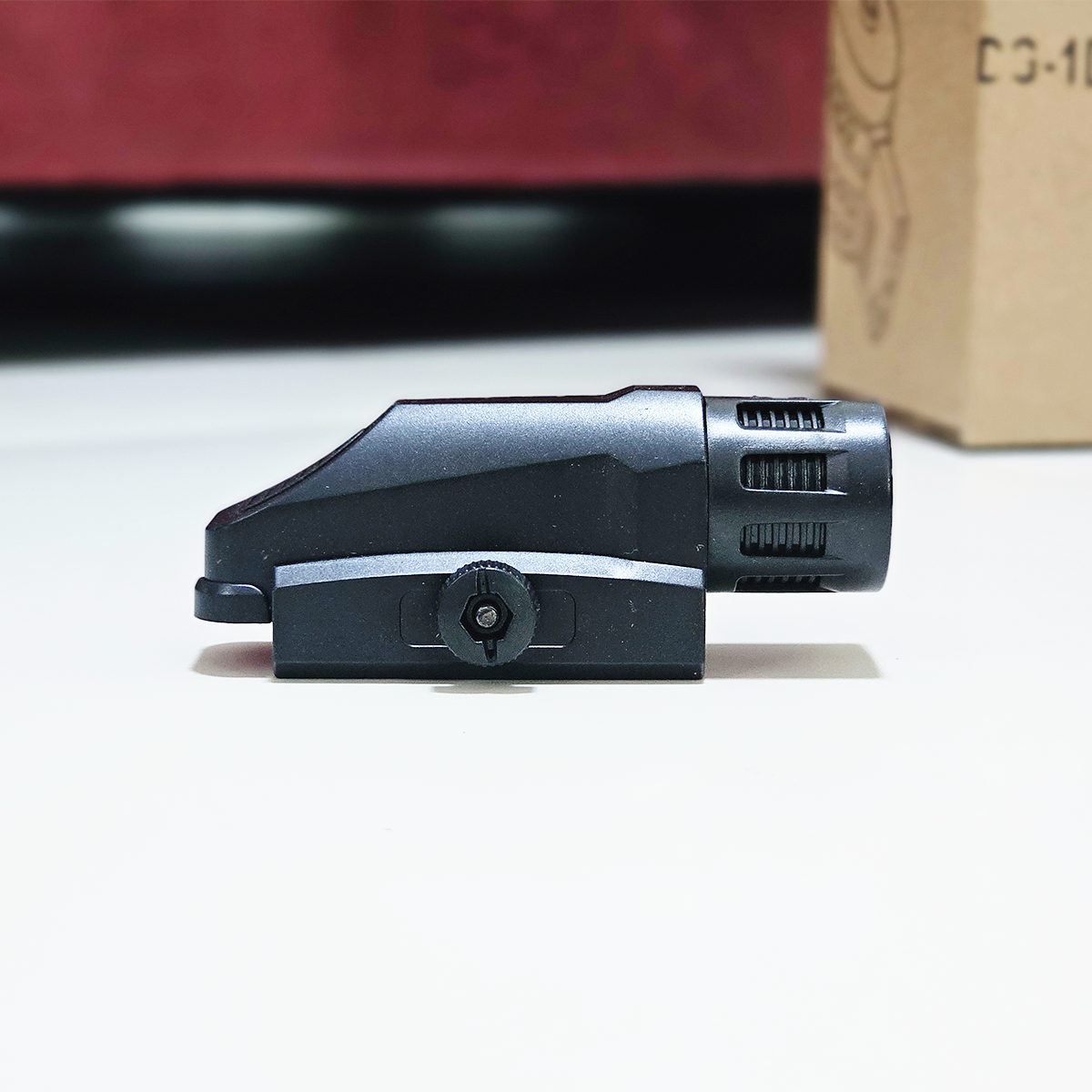 ไฟฉาย ติดปลายปืน ขนาดราง 20 mm (FL)