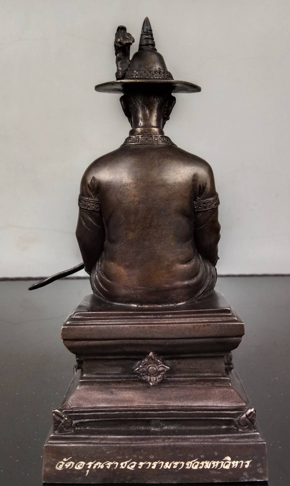 481.พระบรมรูปหล่อสมเด็จพระเจ้าตากสินมหาราช ทรงประทับนั่งบัลลังก์