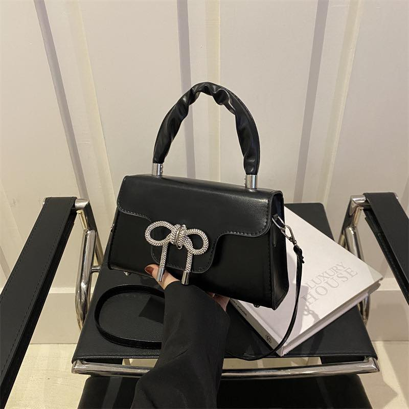 ดำ กระเป๋าโบว์เพชร รหัส Bag004