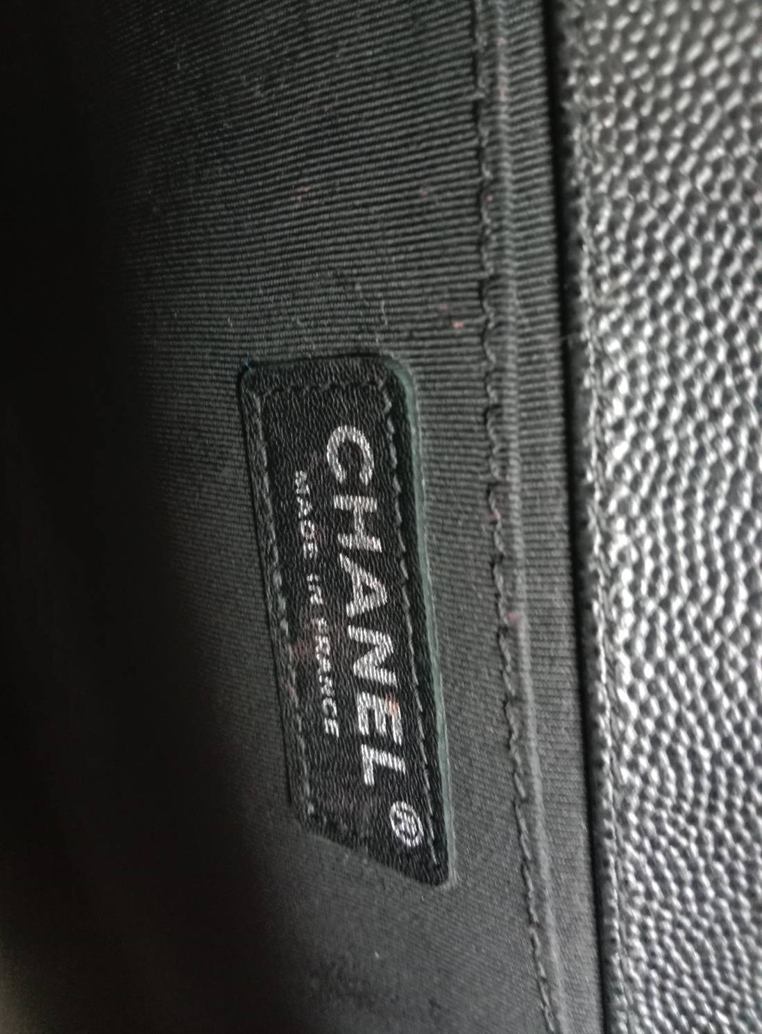 Chanel boy 10" Caviar RHW holo25 Very good condition FULLSET