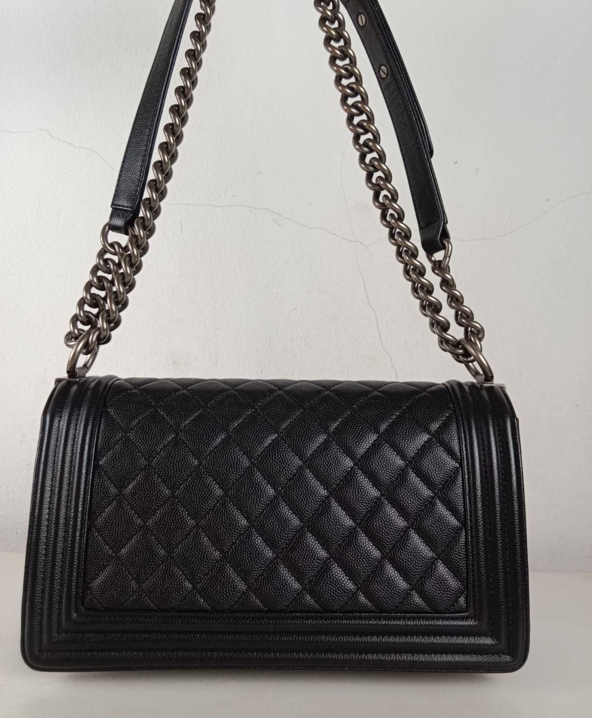 Chanel boy 10" Caviar RHW holo25 Very good condition FULLSET