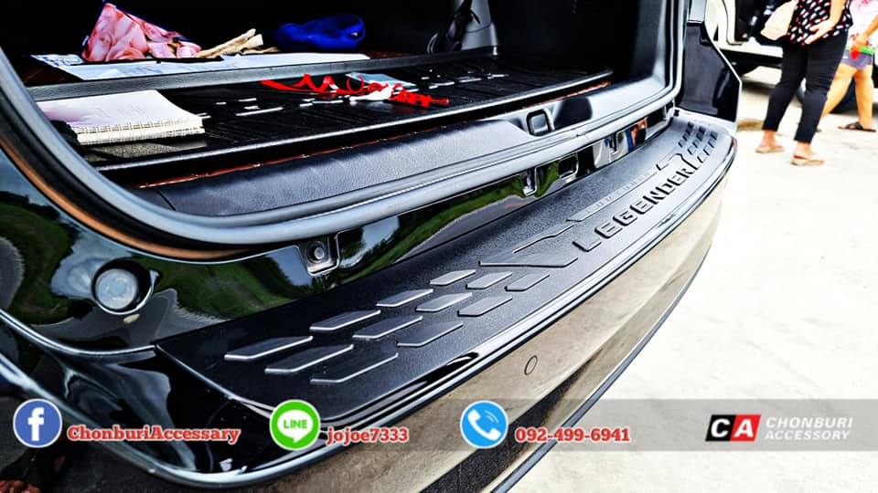 กันรอยท้ายตรงรุ่น ฟอร์จูนเนอร์ Legender