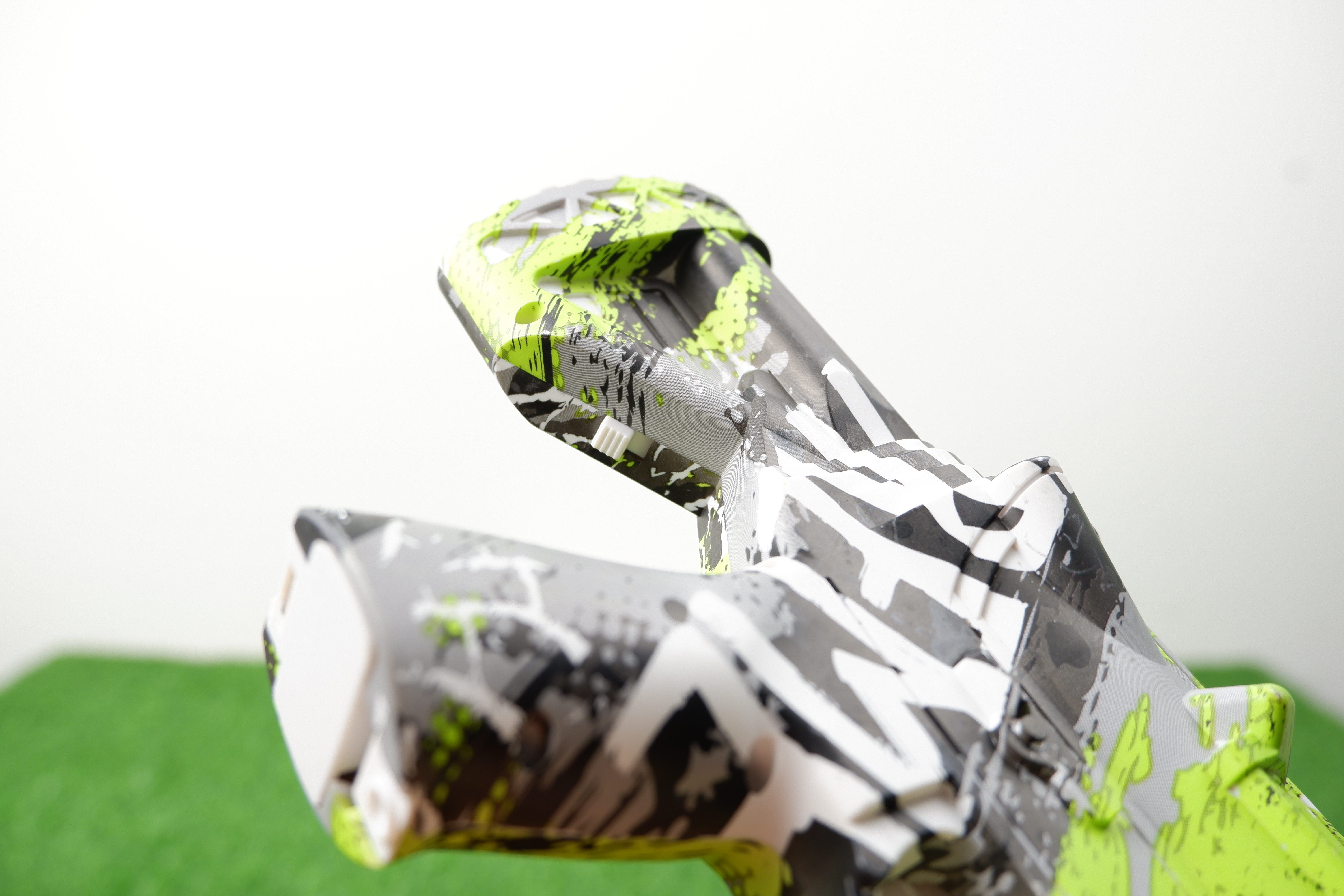 (04)M416 mini สีเขียว ลายกราฟิกตี้ ปืนเจลไฟฟ้า