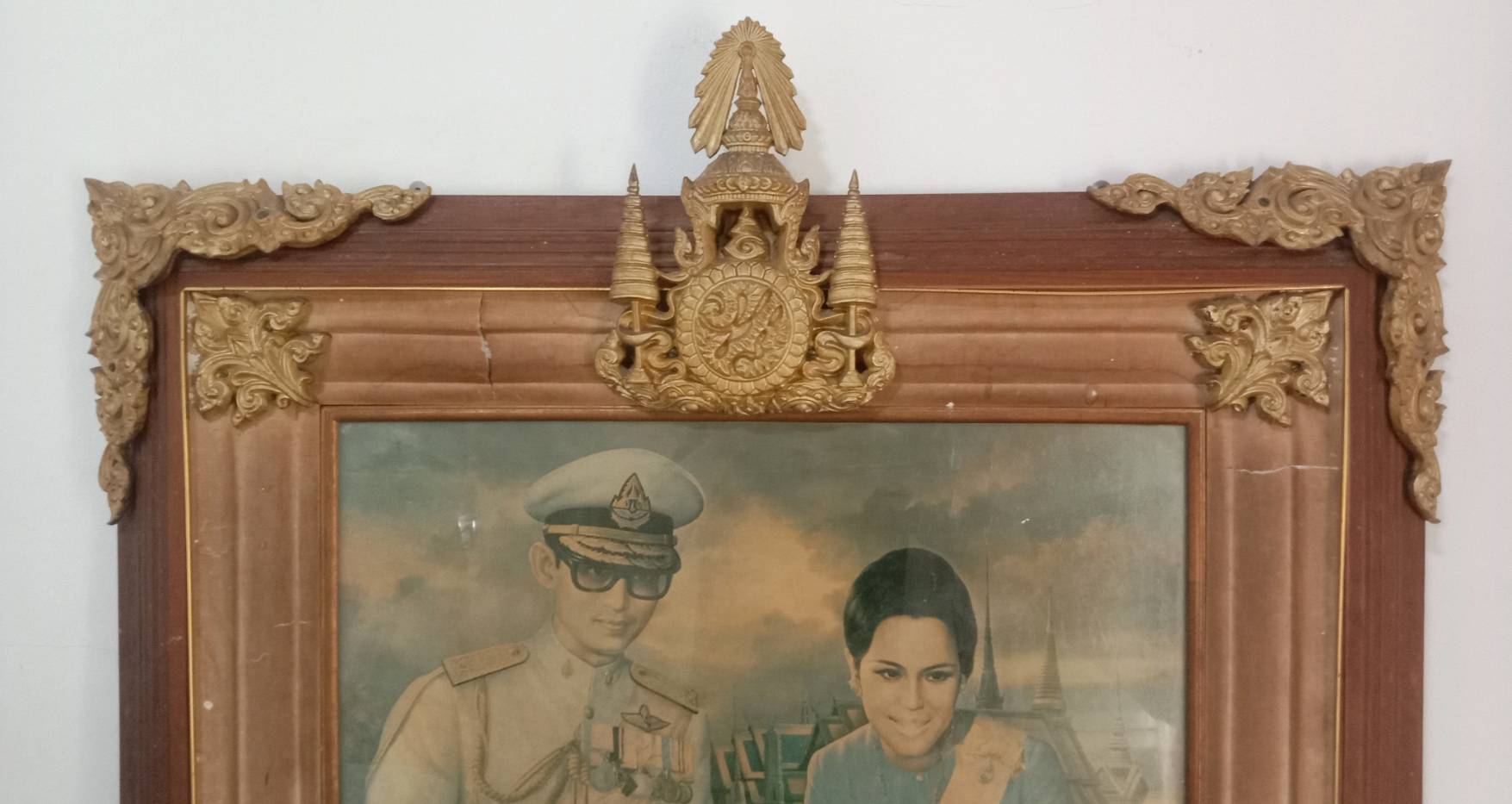 577.ภาพพิมพ์เก่าพระบรมสาทิสลักษณ์ในหลวงรัชกาลที่ 9 และสมเด็จพระบรมราชินีนาถในรัชกาลที่ 9