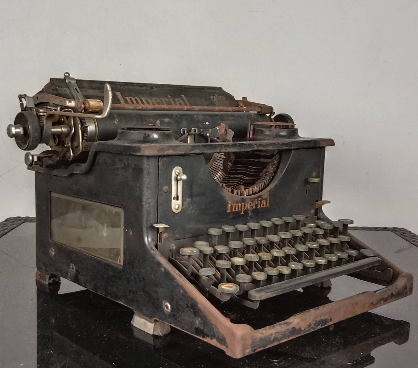 501.เครื่องพิมพ์ดีดยี่ห้อ Imperial จากประเทศอังกฤษ