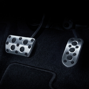 แป้นเบรค+คันเร่ง GRsport แท้ศูนย์ โตโยต้า ฟอร์จูนเนอร์