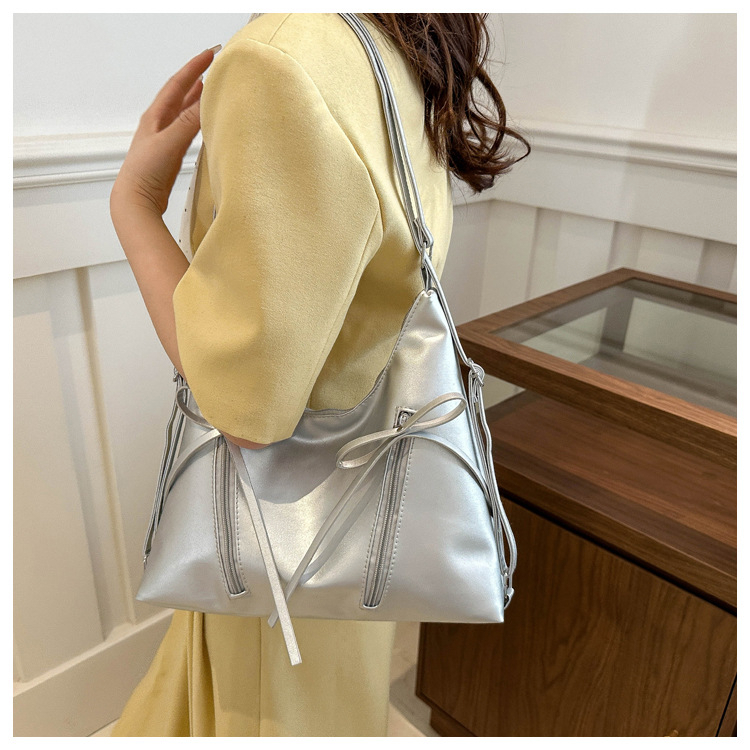 กระเป๋าสะพาย 2 สไตล์ โบว์หน้า รหัส Bag6041