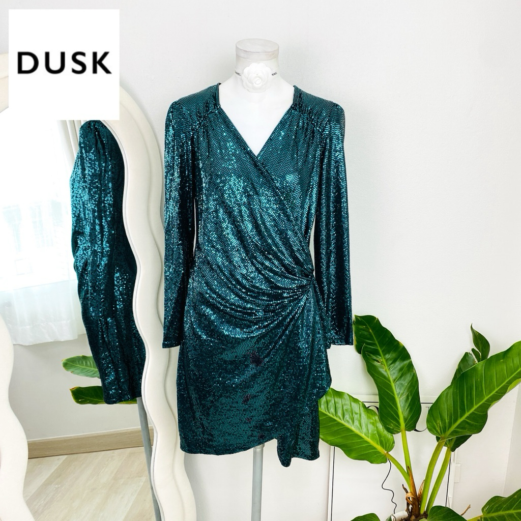 ไซด์ L แบรนด์ Dush แท้ 100%🌸เดรส ขยุ้มเอว งานเกล็ดวิบวับ สีเขียว ใส่ออกงาน ทรงเข้ารูป เดรสออกงาน ชุดปาร์ตี้(4)