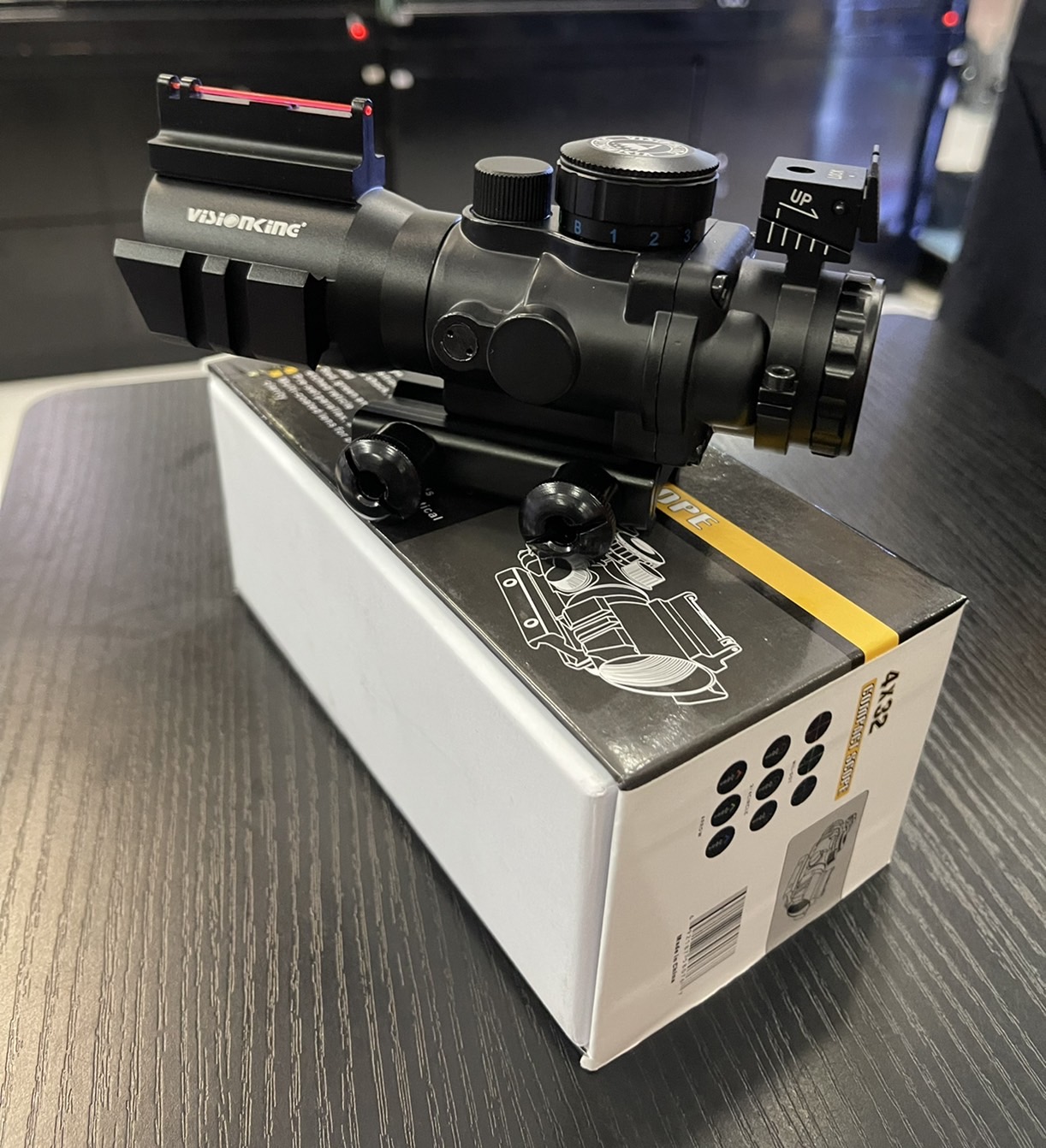 Red Dot Visionking 4x32 Compact CQB มีรางข้าง+ศูนย์เรืองแสง Fiber Octic