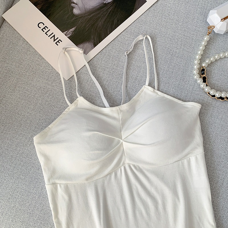 เสื้อครอปสายเดี่ยว เสริมฟองน้ำ มีสีดำ สีขาว สินค้าพร้อมส่ง BB15