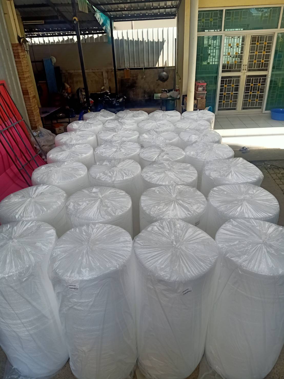 AIR BUBBLE ROLL 1.30 x 100 M แอร์บับเบิ้ลม้วน ขนาด 1.30 x 100 M สีใส