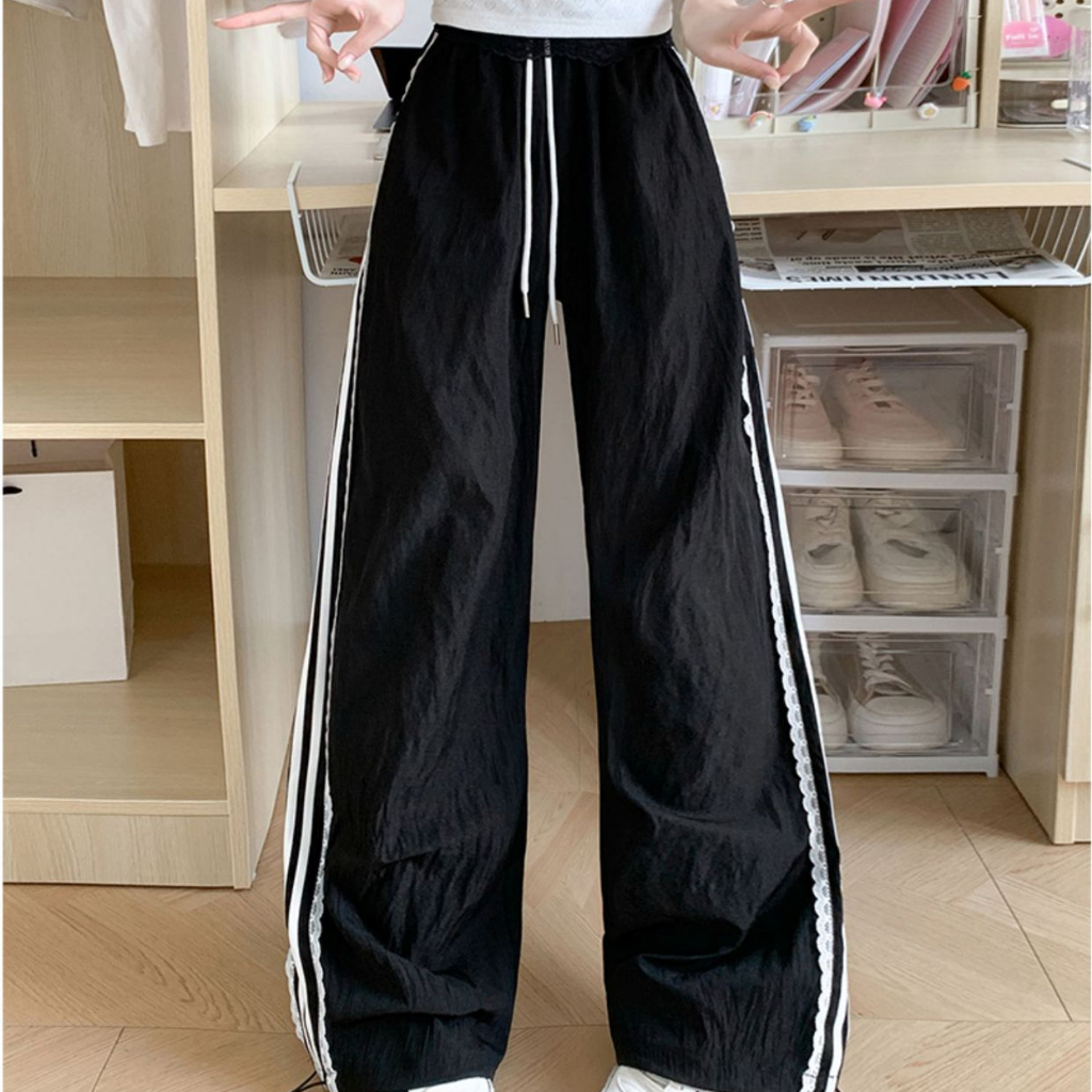 ดำ กางเกงวอร์ม แถบขาวแต่งขอบลูกไม้ รหัส CN41001