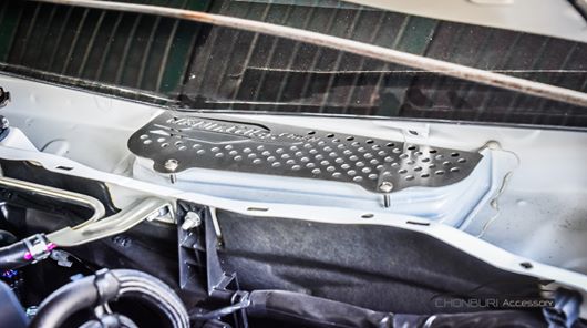 เเผ่นกันหนู โตโยต้า ฟอร์จูนเนอร์ รีโว่