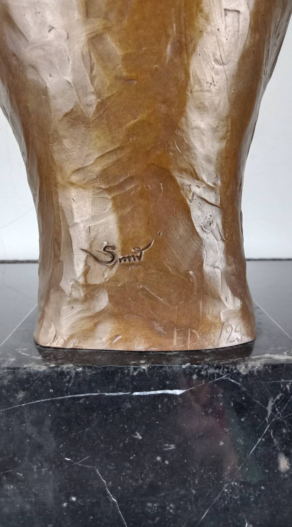 43.พระบรมรูปหล่อครึ่งพระองค์ในหลวงรัชกาลที่9 พระบาทสมเด็จพระปรมินทรมหาภูมิพลอดุลยเดช