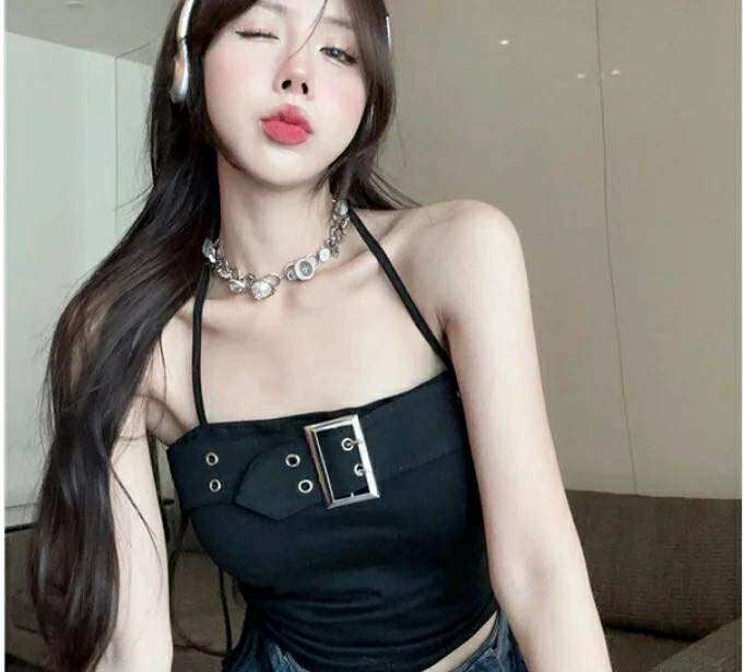 เสื้อครอป สายเดี่ยว สไตล์เกาหลี CN5064 พร้อมส่ง