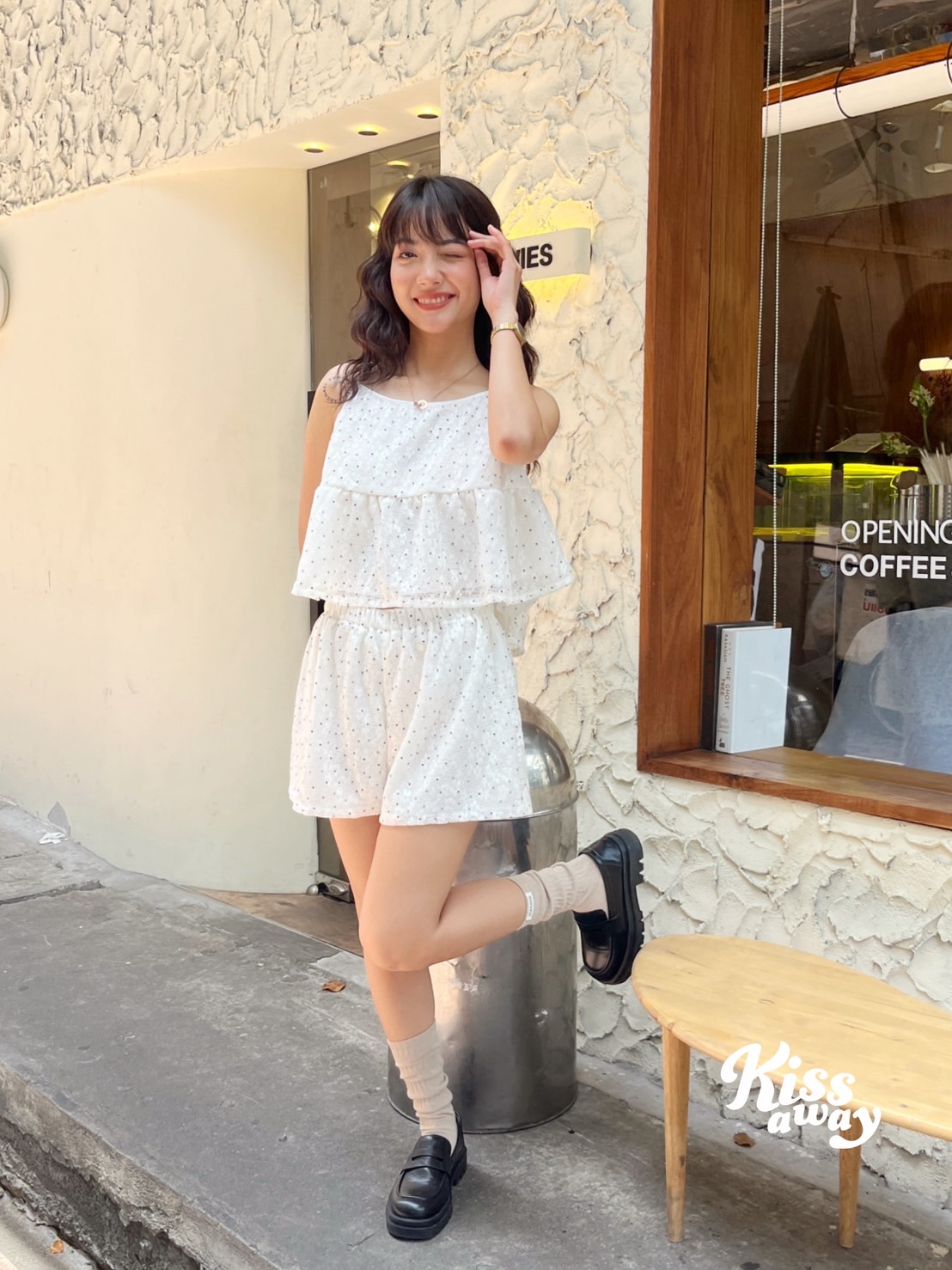 Lulu Series สายเดี่ยวสุดคิ้วท์ เซ็ตสายเดี่ยวผ้าปักลายจุด+กางเกงขาสั้น และสายเดี่ยวลูกไม้ปักลายดอกไม้