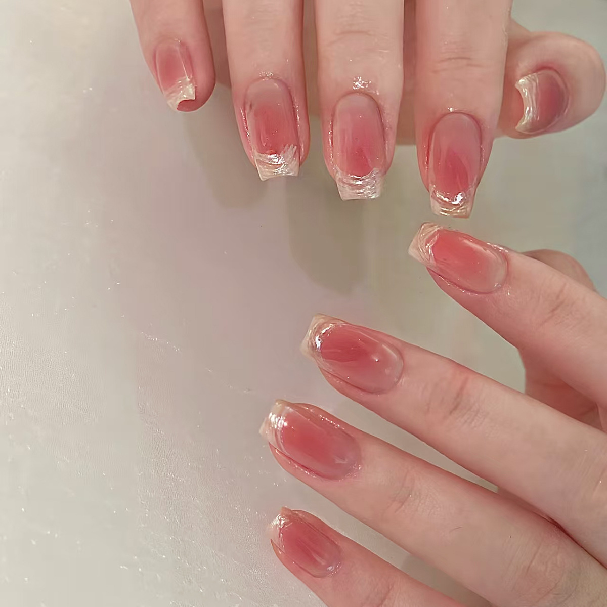 PPHOO✨ เล็บปลอม พร้อมส่ง ยาวกลาง เล็บ 24 ชิ้น