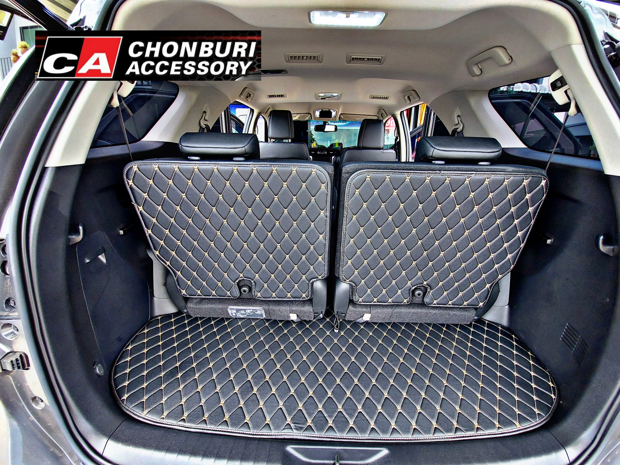 พรมปูพื้นรถยนต์ 6D โตโยต้า ฟอร์จูนเนอร์