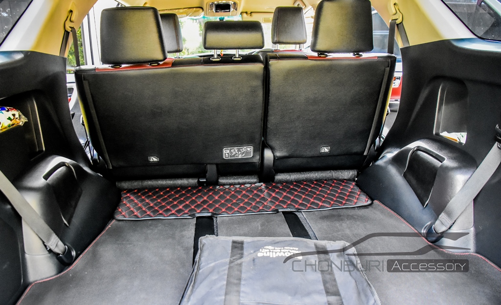 ฝาปิดเบาะแถวสาม GRsport Legender Leader NewFortuner Mc