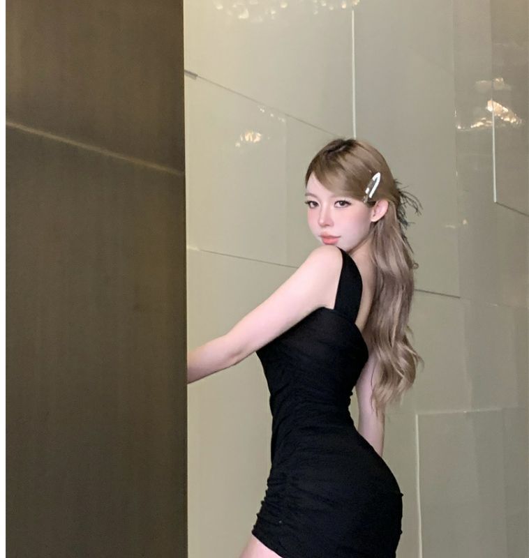 เดรสเกาะอก เข้ารูปเซ็กซี่ รหัส CN2368