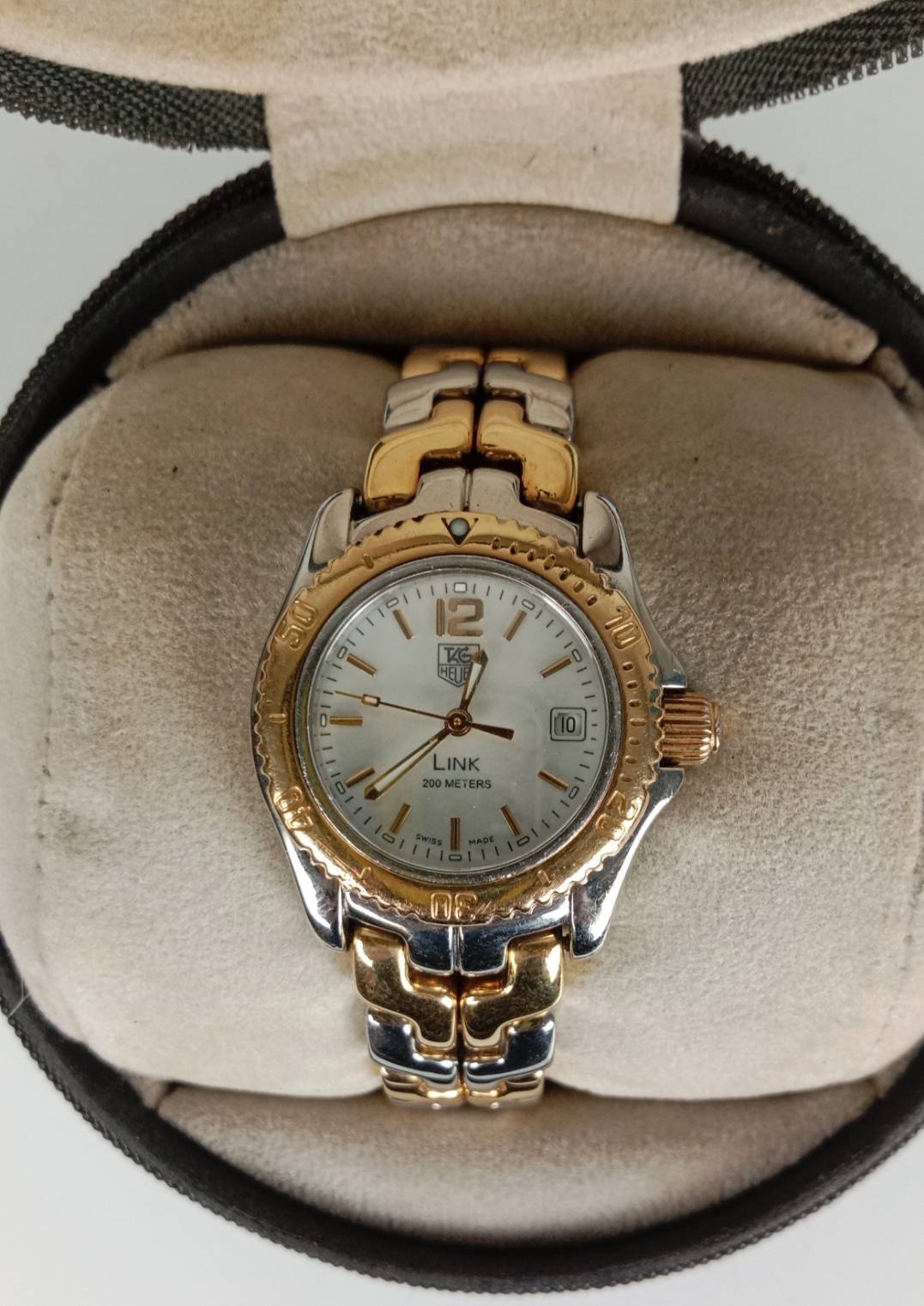 27.TAG Heuer Ladies SS/18k Gold WT1455 DW7002 Mother of Pearl Link Watch พร้อมกล่องแท้
