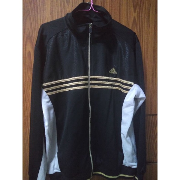 Adidasวอล์มซิปหน้าสีดำมือสอง สำเนา