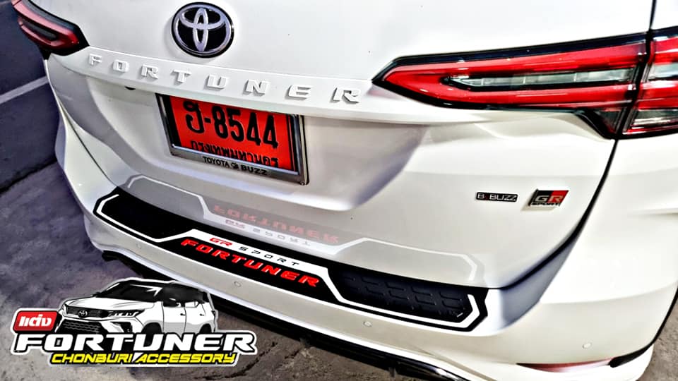 กันรอยท้ายGRsport Legender กันรอยท้าย ฟอร์จูนเนอร์ GRsport สำหรับ NewFortuner Legender Mc