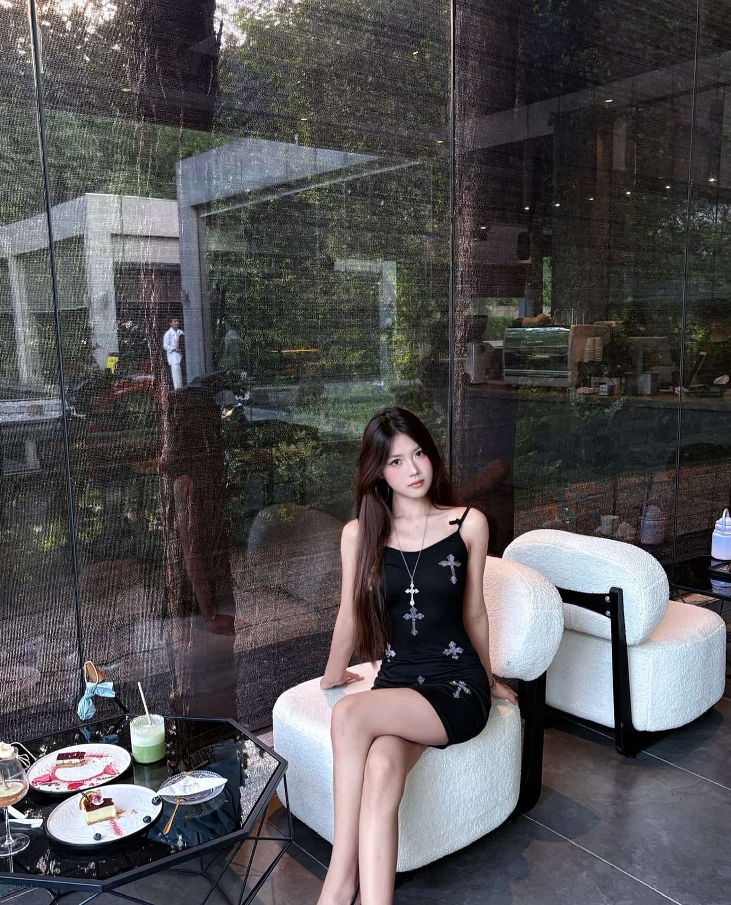 ชุดเดรสสายเดี่ยว ฝังเพชร GB76905 พร้อมส่งด่วนในไทย