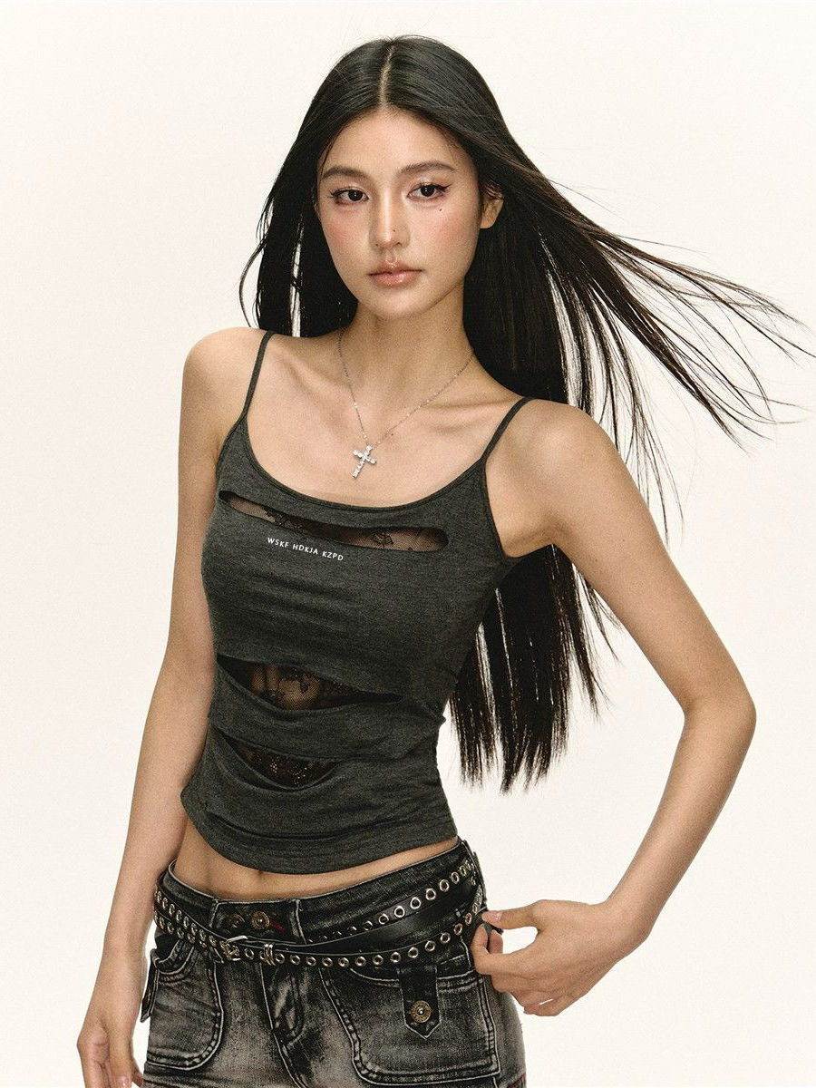 เสื้้อเสื้อครอป แต่งขาดลูกไม้ พร้อมส่งในไทย