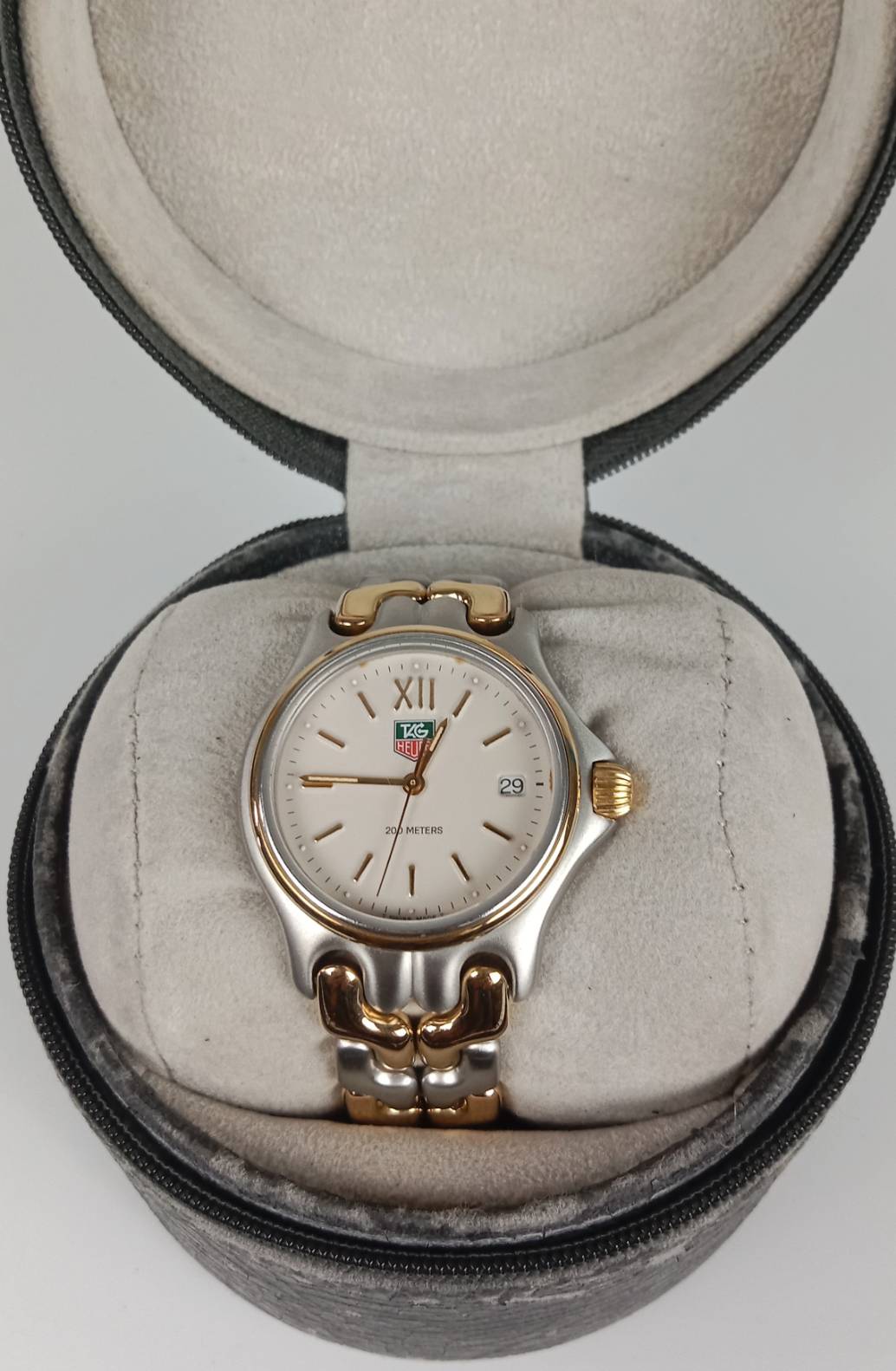 22.TAG HEUER ระบบ Quartz Boy size หน้าปัด 36 mm พร้อมกล่องแท้