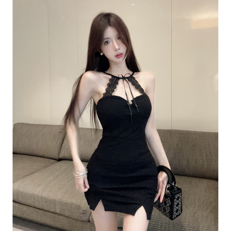 เดรสรัดรูป สายเดี่ยว พร้อมส่งในไทย CN2831