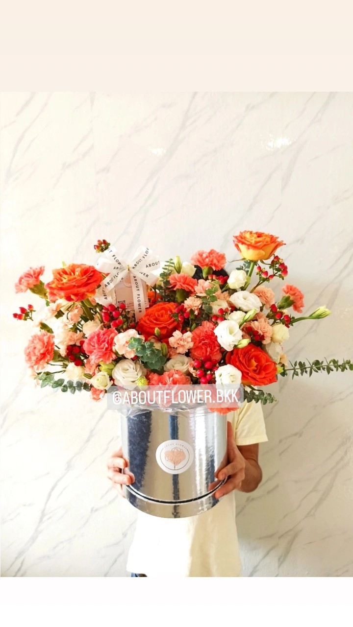 Fresh Flower Box แสดงความยินดี กล่องดอกไม้สด นำเข้า คัด Size พร้อมตกแต่ง สามารถเปลี่ยนสีได้
