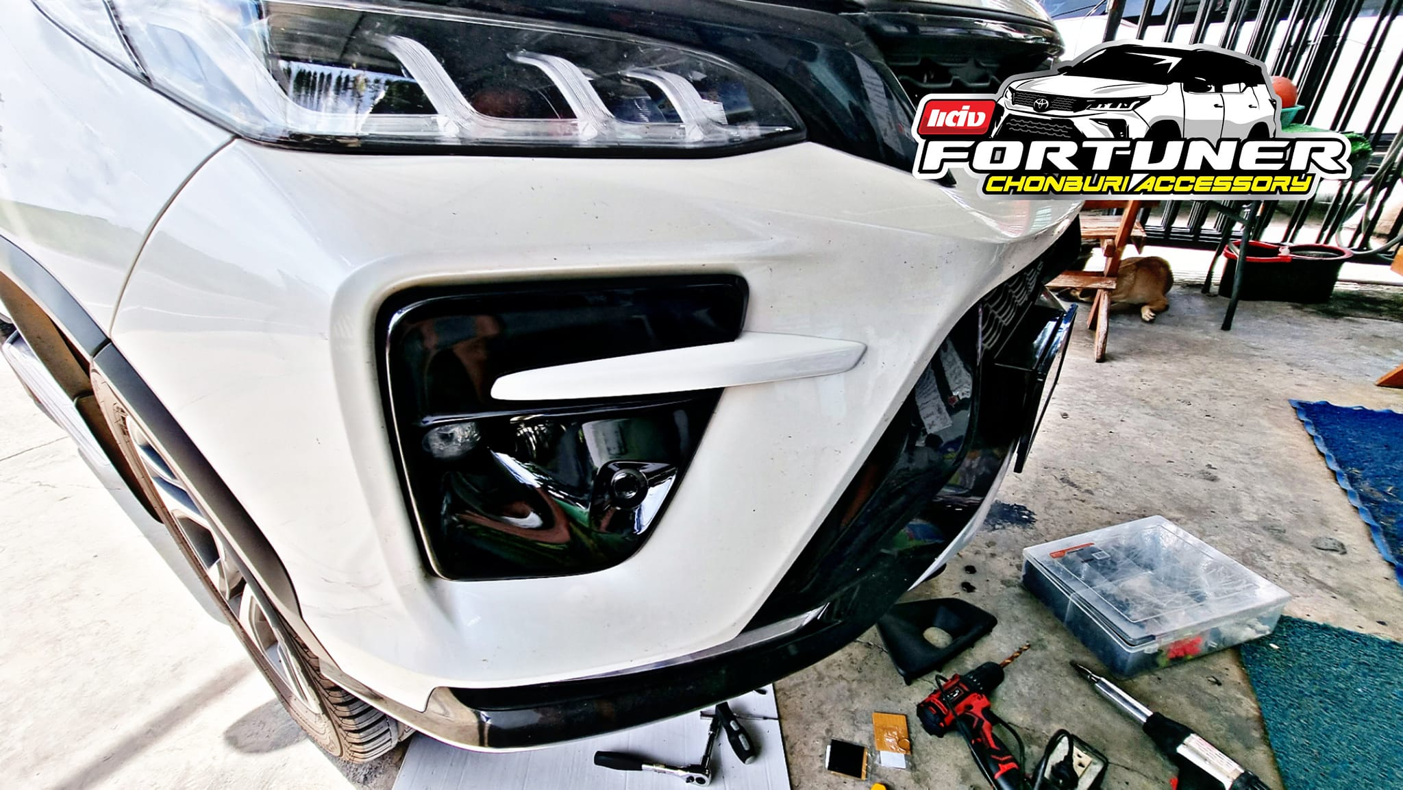 ครอบไฟตัดหมอก GRsport โตโยต้า ฟอร์จูนเนอร์