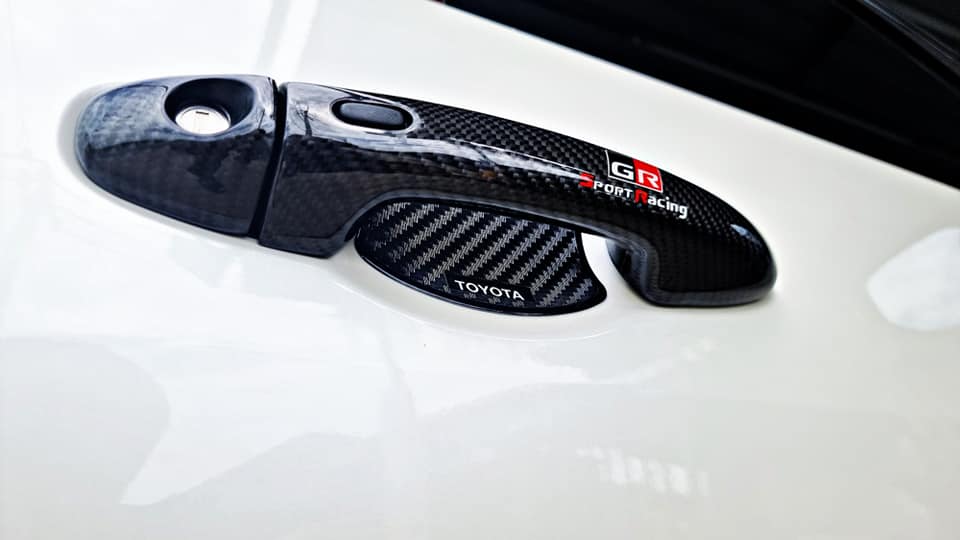 เบ้ามือเปิดกันรอย เคฟล่าคาร์บอน GRsport Legender โตโยต้า ฟอร์จูนเนอร์