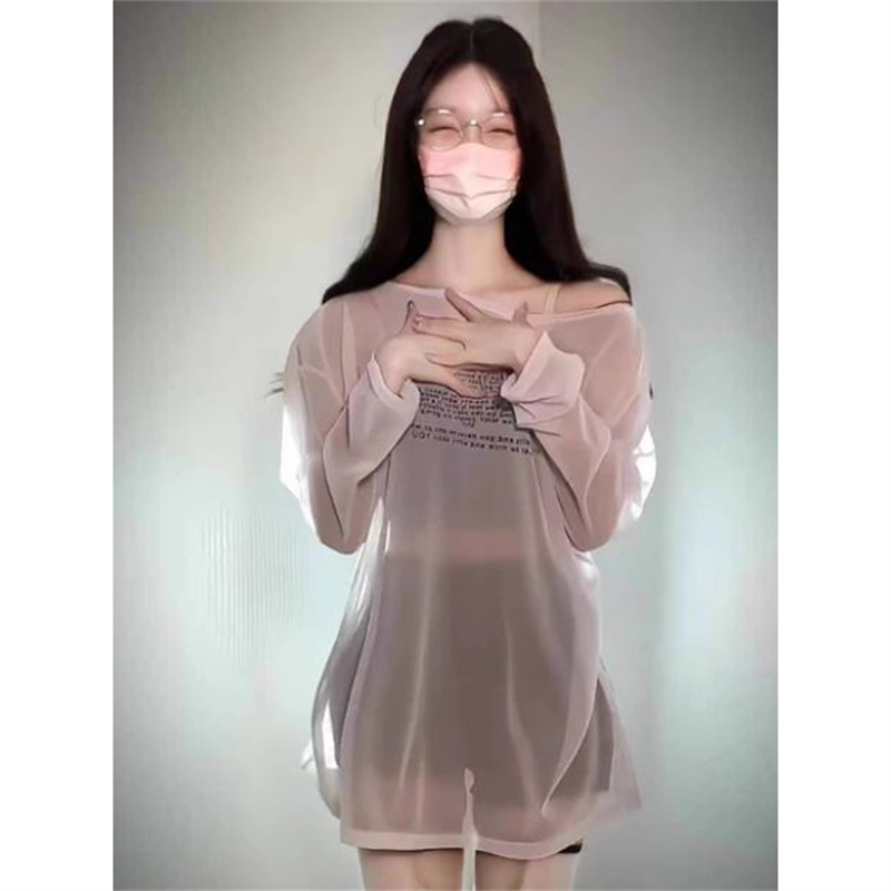 เสื้อบางซีทรู พิมพ์อักษร รหัส CN2328